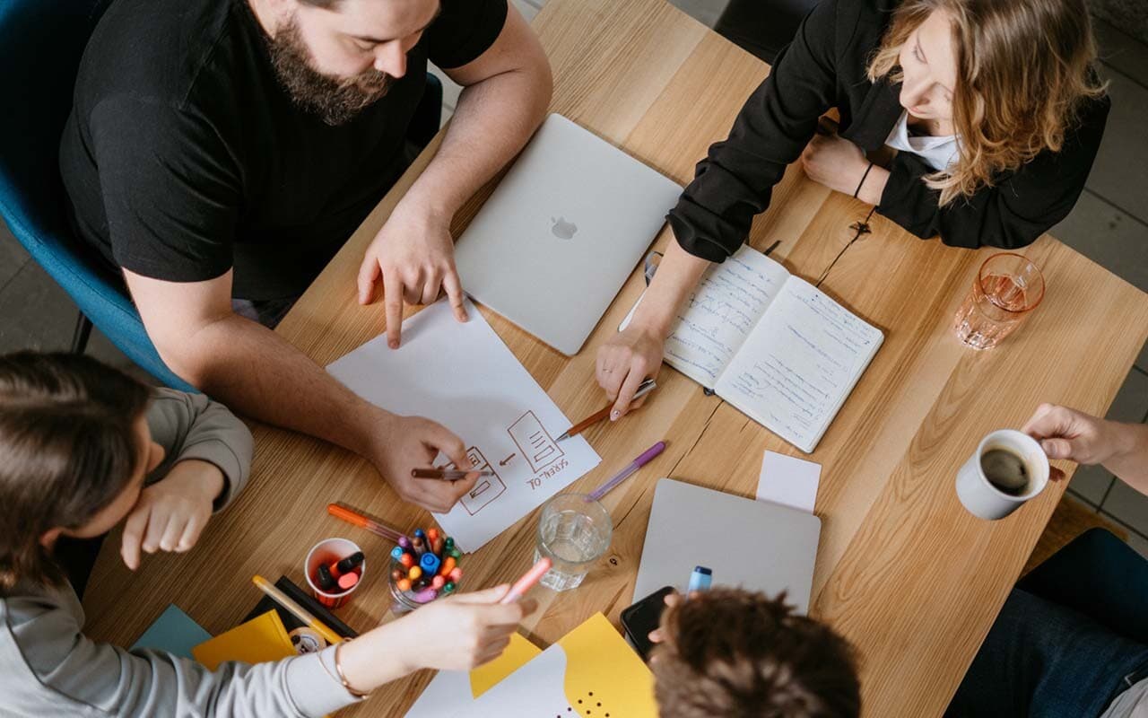 Transform Your Hiring Process with AvaHR’s Intelligent Recruitment Tools