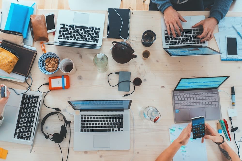 What Makes a Registered Investment Advisor Different from Traditional Advisors?