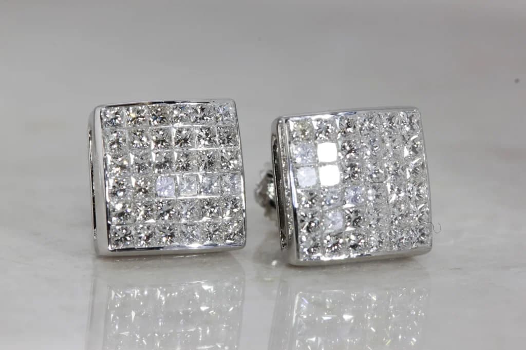 Luxury Gold Earrings by Cervin Blanc | Timeless Sophistication