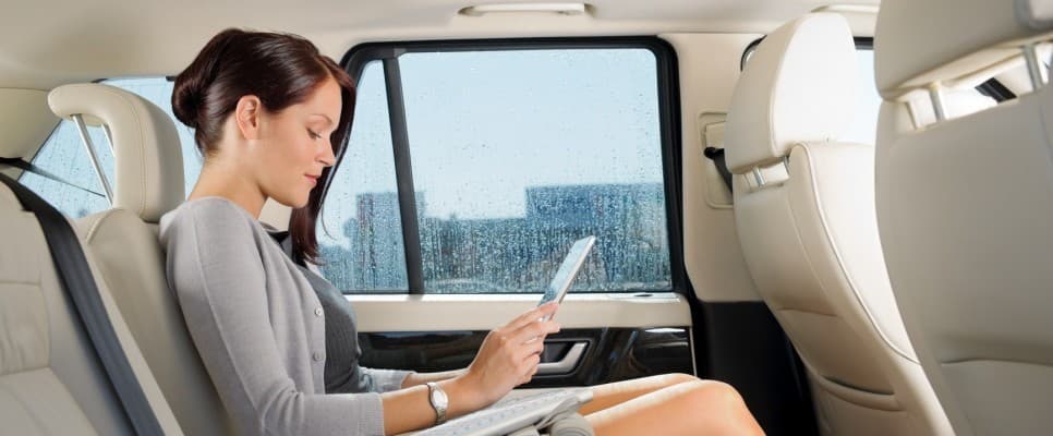 Reliable Minicabs in Esher – Safe Airport Transfers