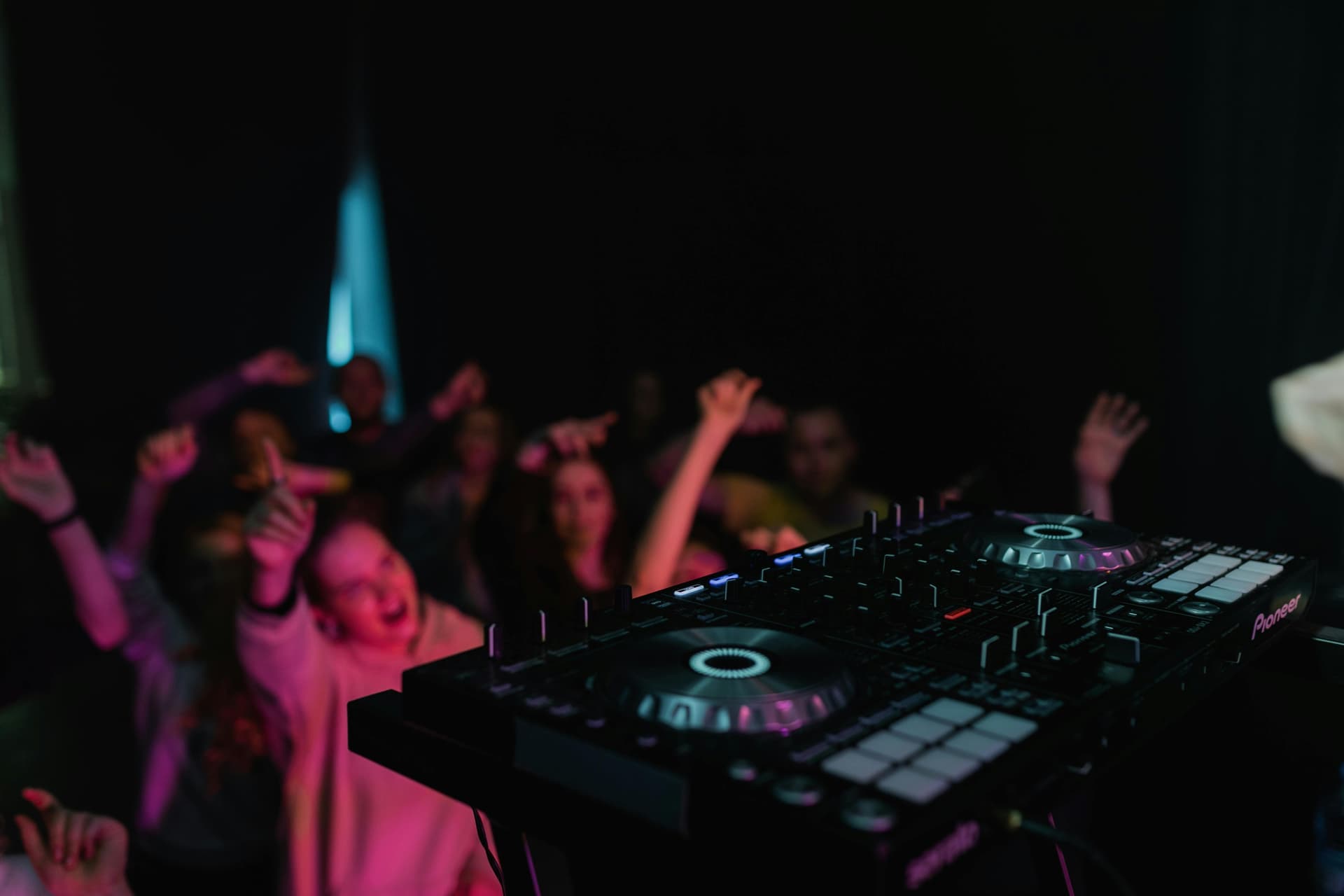 Experience the Glamour of San Juan Nightclubs at Club Brava