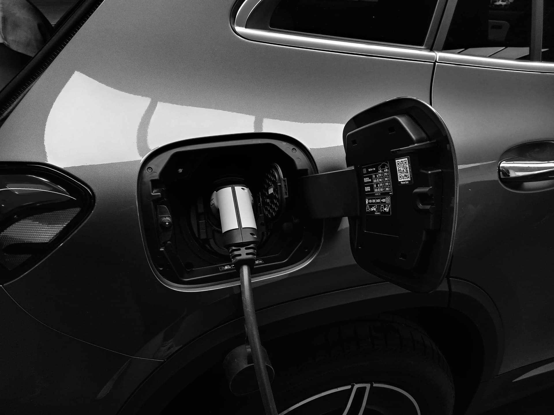 Professional EV Charging Station Contractors for Fleet Solutions