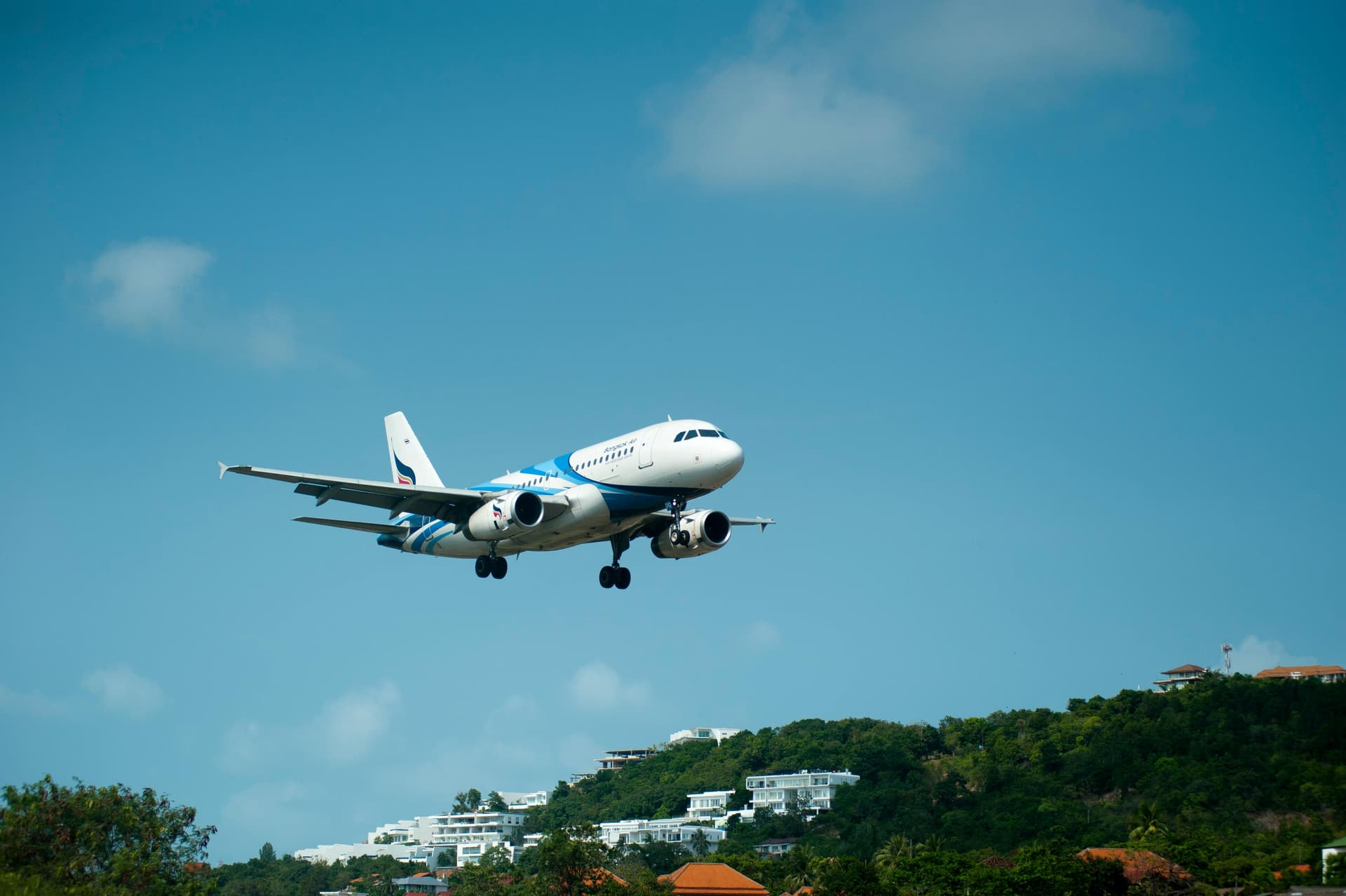 Save More When You Book Hotels with Flights on Gohaliday