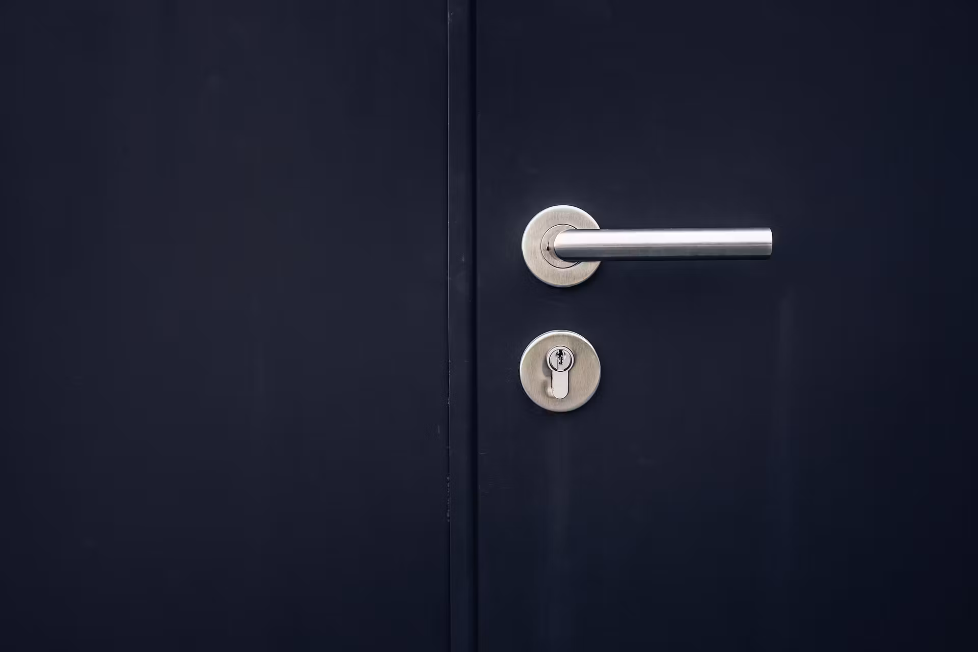 Modern and Traditional Door Handles for Internal Doors