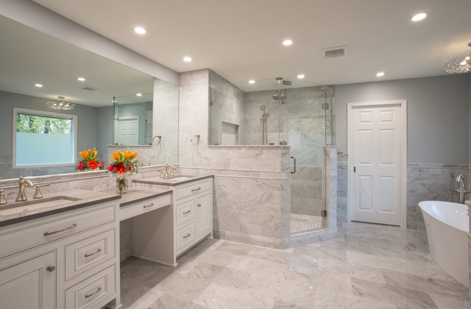 Colonial Home Addition Inspiration for Traditional Houses