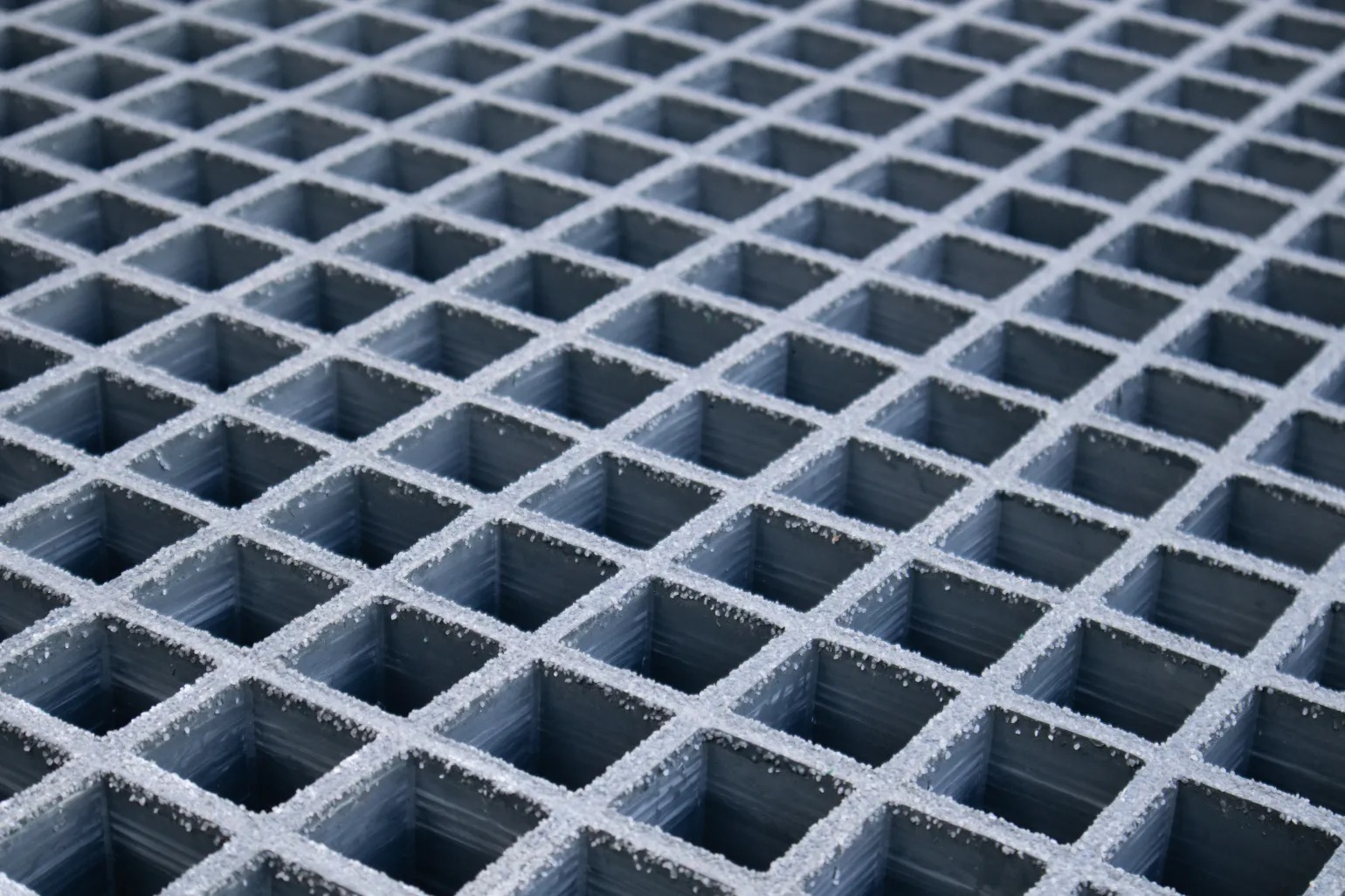 Why GRP Grating Is the Best Alternative to Steel in Modern Construction