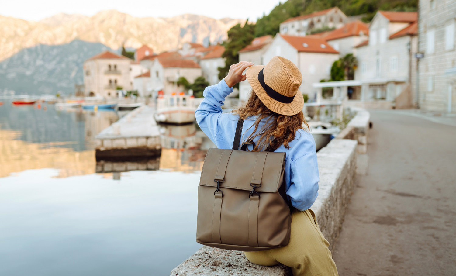 A Guide to Capybara Adventures: Travel with Your Furry Friend on travelcapybara.com/